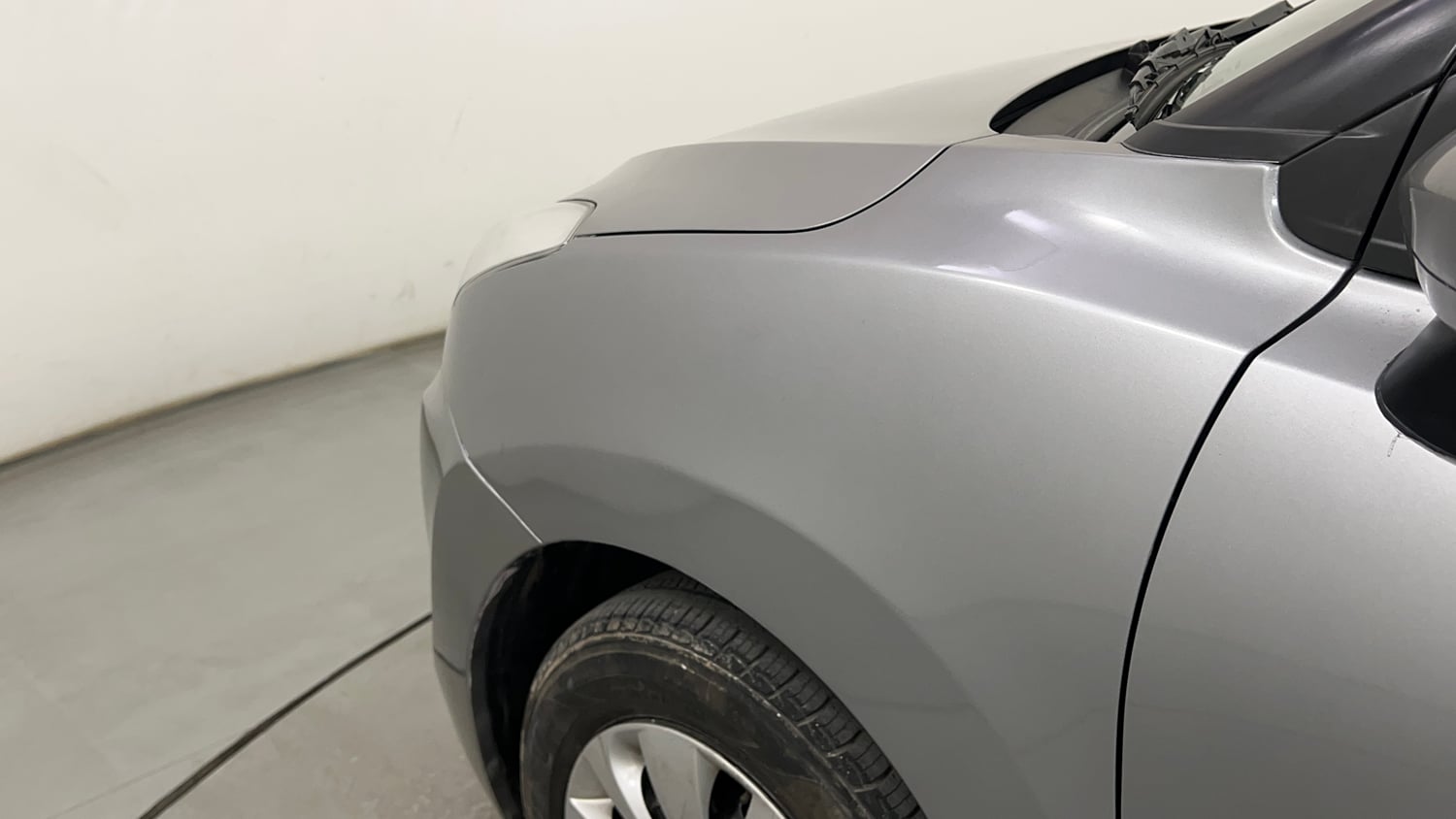 Used 2017 Maruti Suzuki Baleno Delta 1.2 AT Petrol Automatic dents MINOR SCRATCH