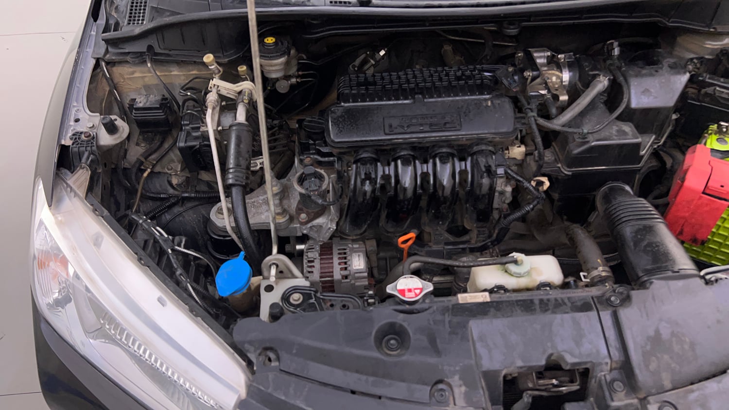 Used 2015 Honda City VX Petrol Manual engine ENGINE RIGHT SIDE VIEW