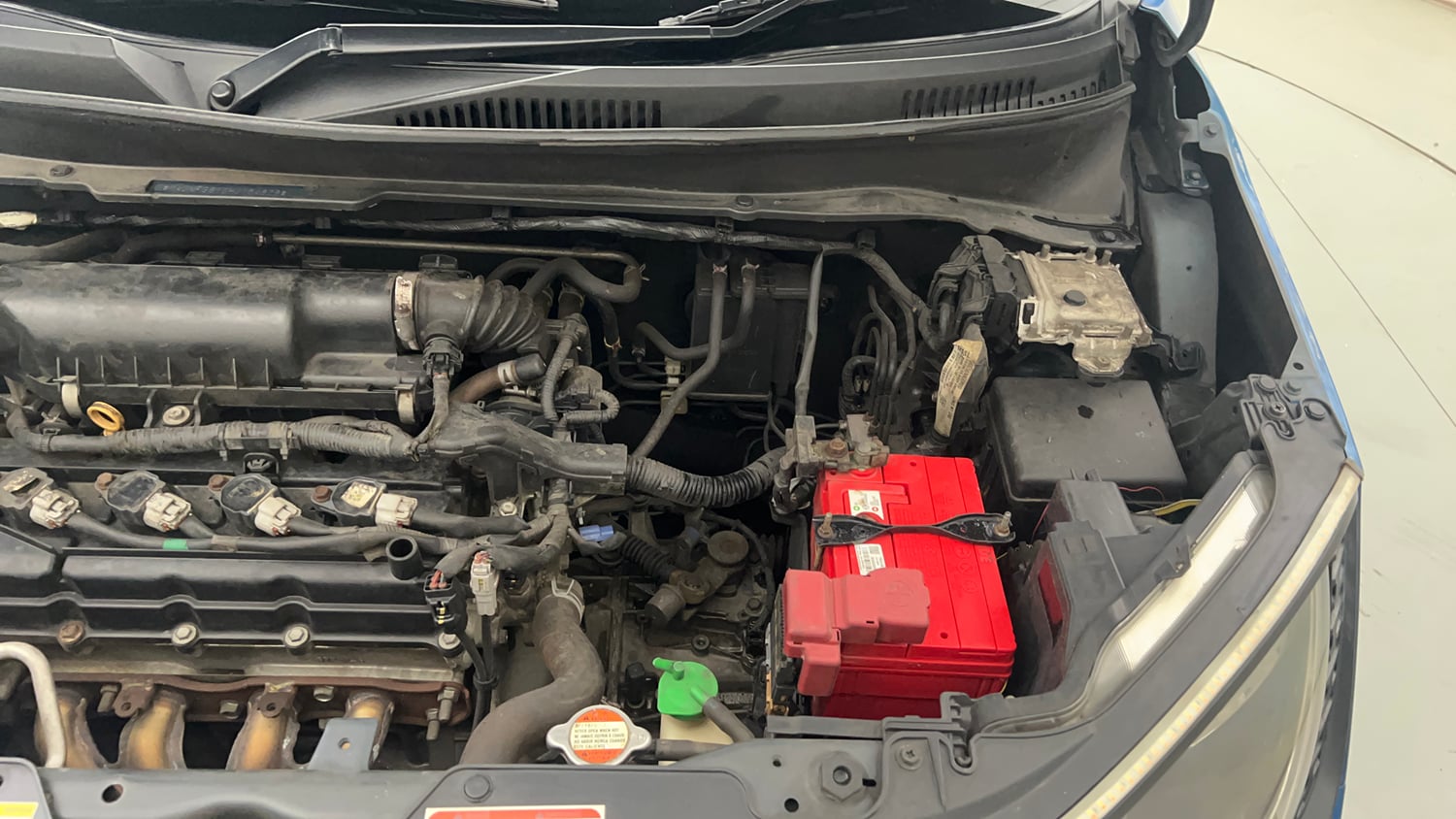 Used 2017 Maruti Suzuki Ignis Delta 1.2 MT Petrol Manual engine ENGINE LEFT SIDE VIEW