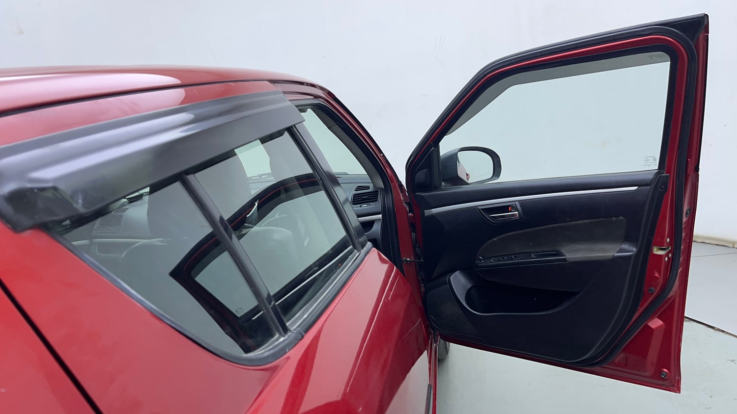 Used 2014 Maruti Suzuki Swift ZXi Petrol Manual interior RIGHT FRONT DOOR OPEN VIEW