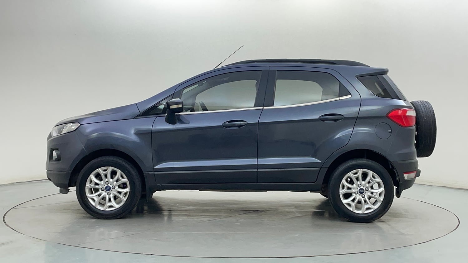 Used 2014 Ford EcoSport Titanium 1.5 TDCi Diesel Manual exterior LEFT SIDE VIEW