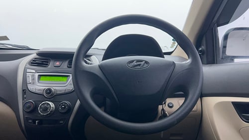 Used 2015 Hyundai Eon 1.0 Kappa Magna + Petrol Manual interior STEERING VIEW