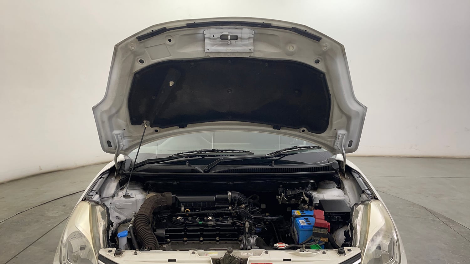 Used 2017 Maruti Suzuki Baleno Delta 1.2 Petrol Manual engine ENGINE & BONNET OPEN FRONT VIEW