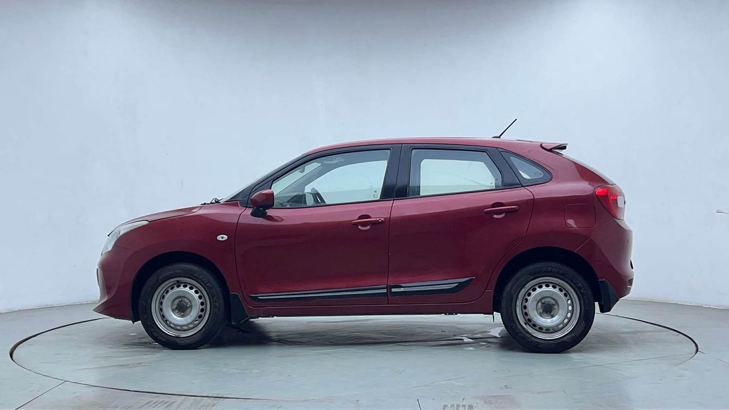 Used 2021 Maruti Suzuki Baleno Sigma Petrol Manual exterior LEFT SIDE VIEW