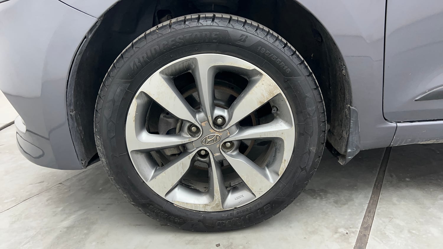 Used 2016 Hyundai Elite i20 Asta 1.2 (O) Petrol Manual tyres LEFT FRONT TYRE RIM VIEW