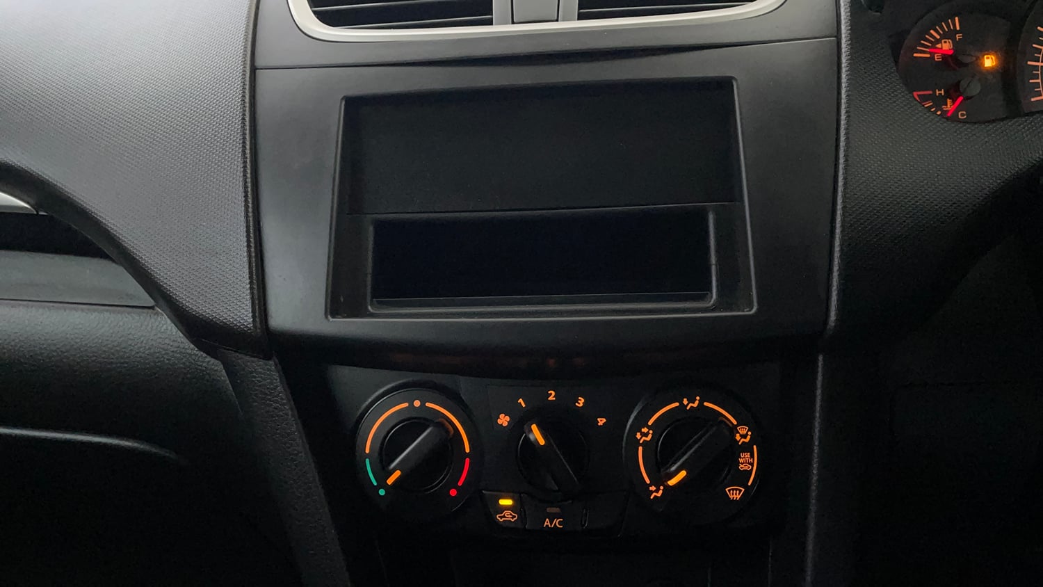 Used 2017 Maruti Suzuki Swift Lxi ABS (O) Petrol Manual interior MUSIC SYSTEM & AC CONTROL VIEW