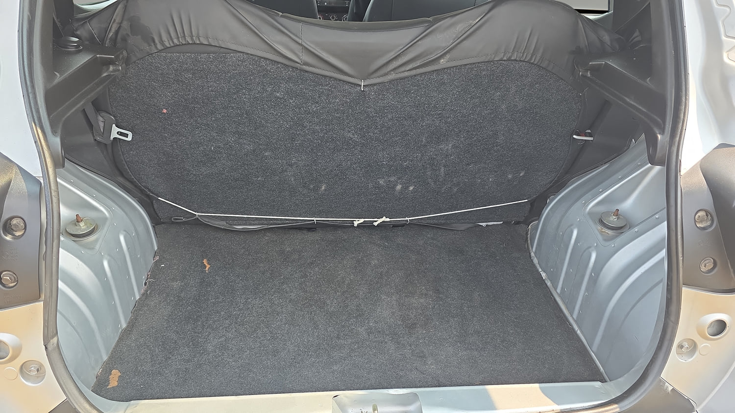 Used 2021 Renault Kwid RXT 1.0 Opt Petrol Manual interior DICKY INSIDE VIEW