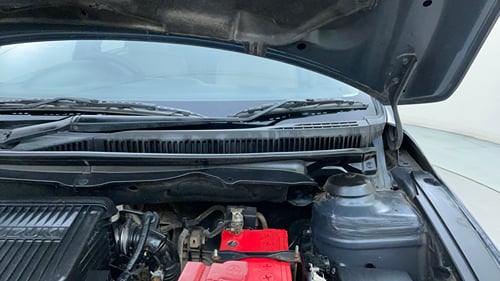 Used 2017 Maruti Suzuki Ciaz Sigma 1.4 MT Petrol Manual engine ENGINE LEFT SIDE HINGE & APRON VIEW