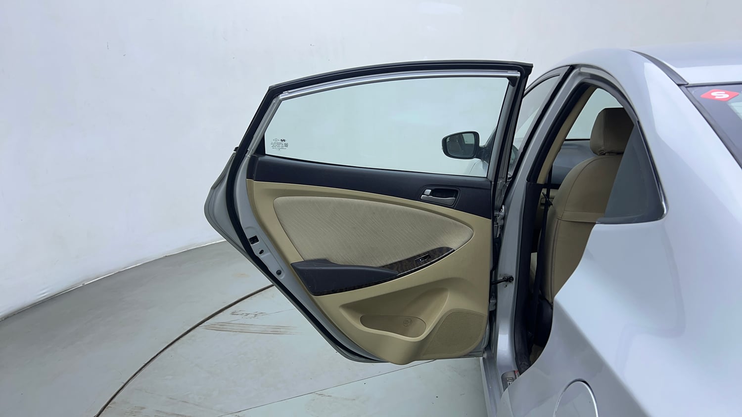 Used 2016 Hyundai Verna 1.6 VTVT SX Petrol Manual interior LEFT REAR DOOR OPEN VIEW