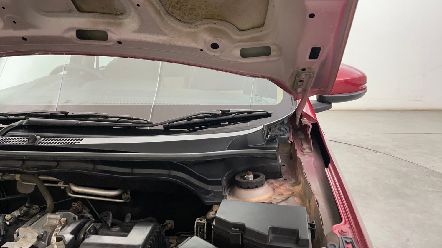 Used 2018 Honda Amaze 1.2 VX MT Petrol Petrol Manual engine ENGINE LEFT SIDE HINGE & APRON VIEW
