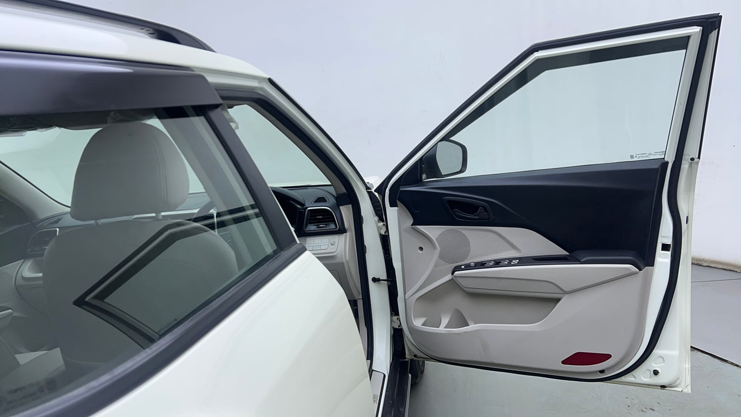 Used 2021 Mahindra XUV 300 W6 1.2 Petrol Petrol Manual interior RIGHT FRONT DOOR OPEN VIEW