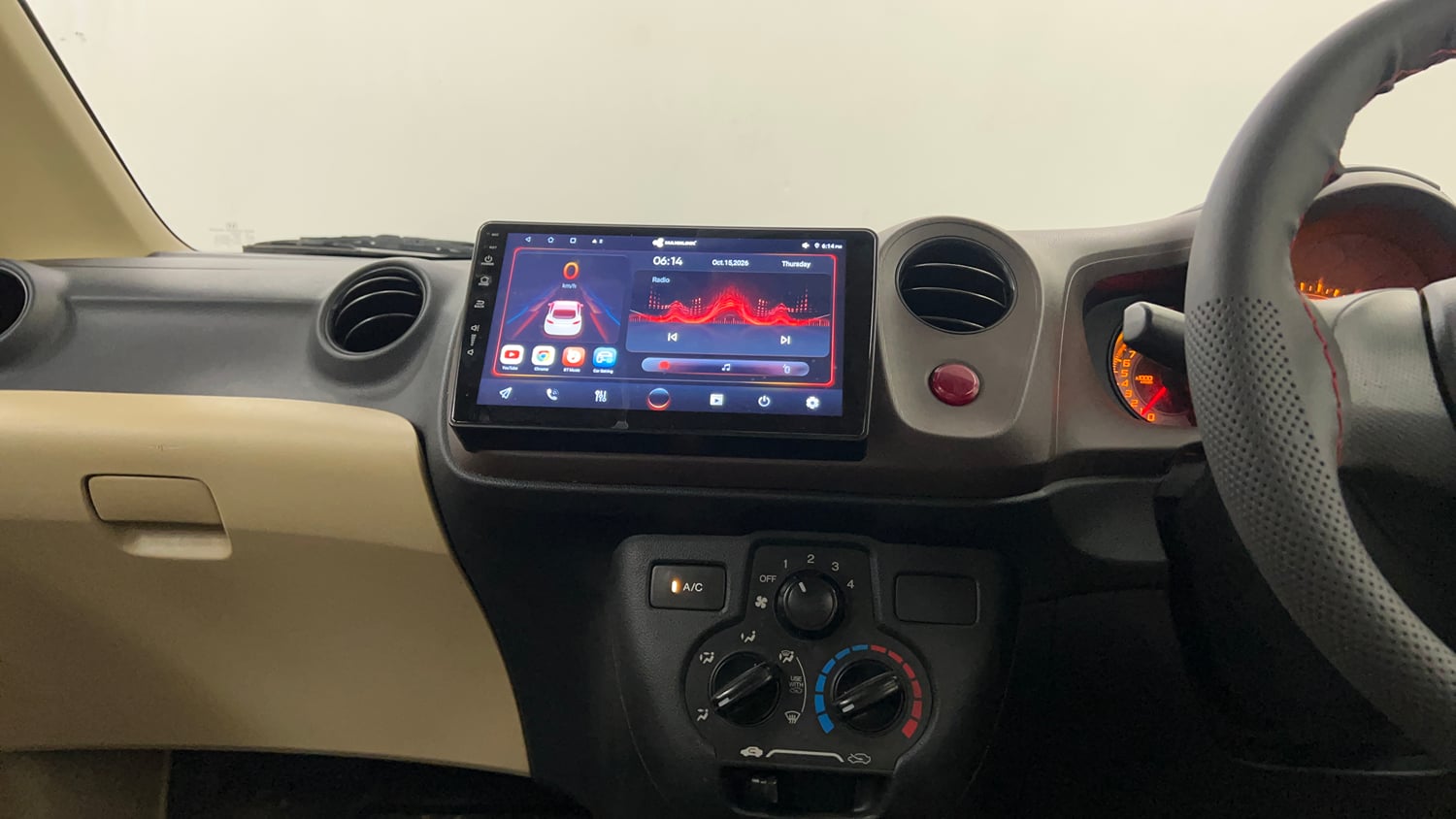 Used 2014 Honda Brio EX MT Petrol Manual interior MUSIC SYSTEM & AC CONTROL VIEW