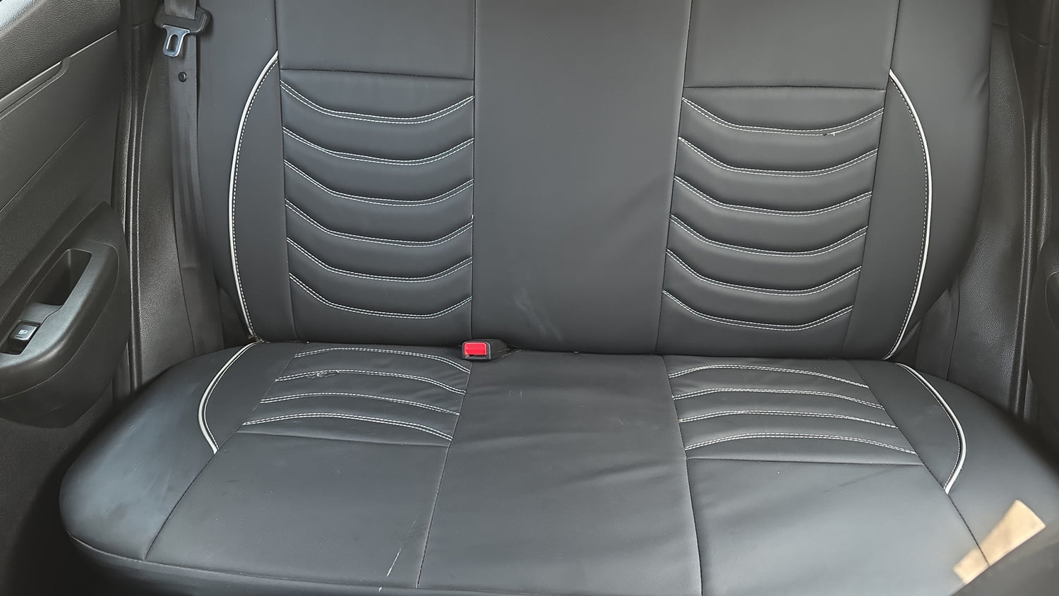 Used 2021 Renault Kwid RXT 1.0 Opt Petrol Manual interior REAR SEAT CONDITION VIEW