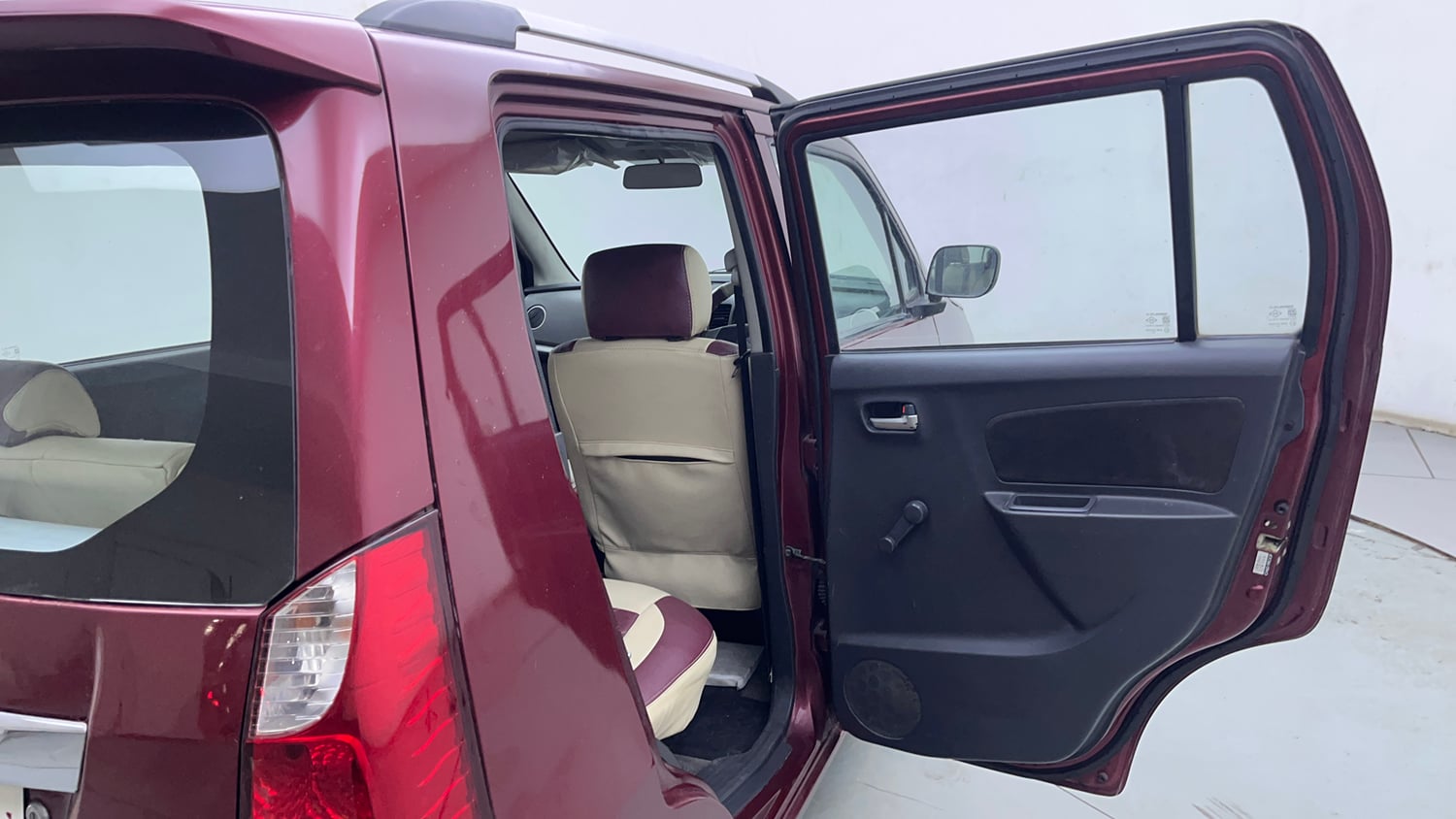 Used 2012 Maruti Suzuki Wagon R 1.0 LXi CNG Cng Manual interior RIGHT REAR DOOR OPEN VIEW