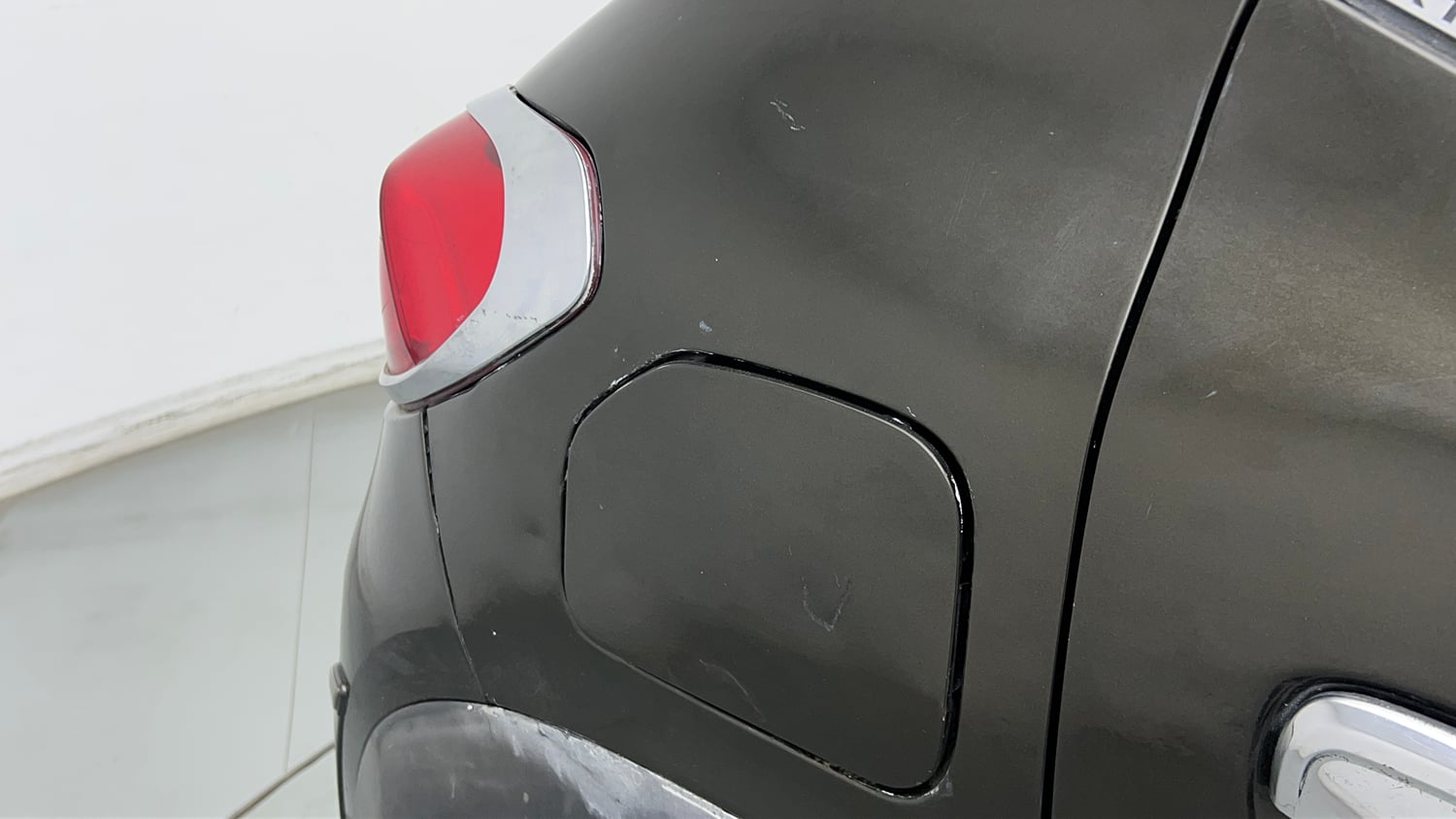 Used 2016 Renault Kwid RXT Petrol Manual dents MINOR DENT