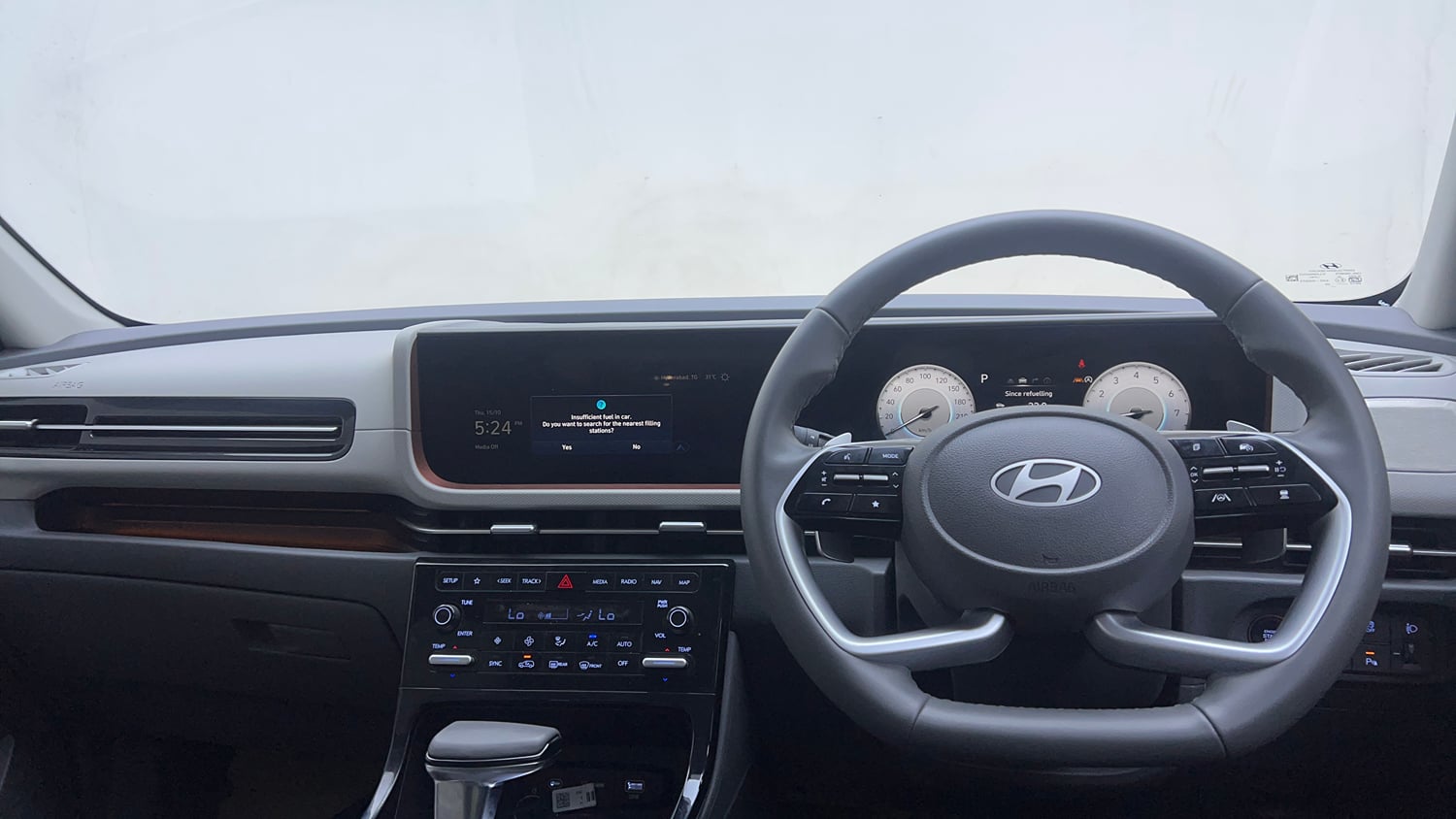 Used 2025 Hyundai Creta 1.5 MPi Petrol IVT SX(O) Petrol Automatic interior DASHBOARD VIEW