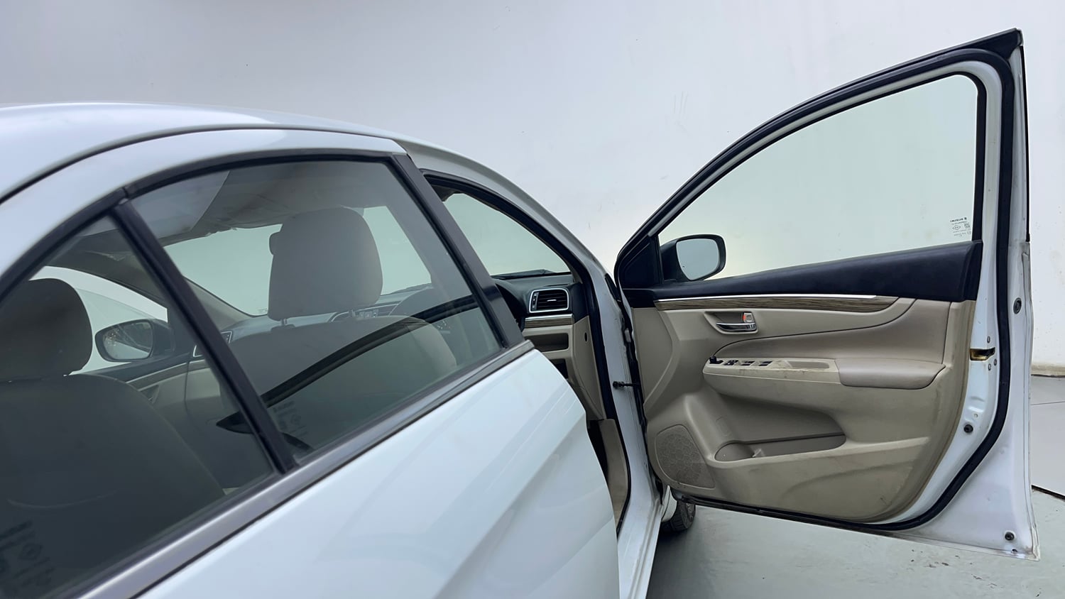 Used 2020 Maruti Suzuki Ciaz Alpha Hybrid 1.5 AT Petrol Automatic interior RIGHT FRONT DOOR OPEN VIEW