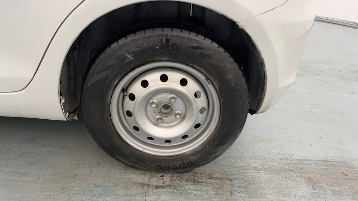 Used 2012 Maruti Suzuki Swift LXI CNG (Outside Fitted) Cng Manual tyres LEFT REAR TYRE RIM VIEW