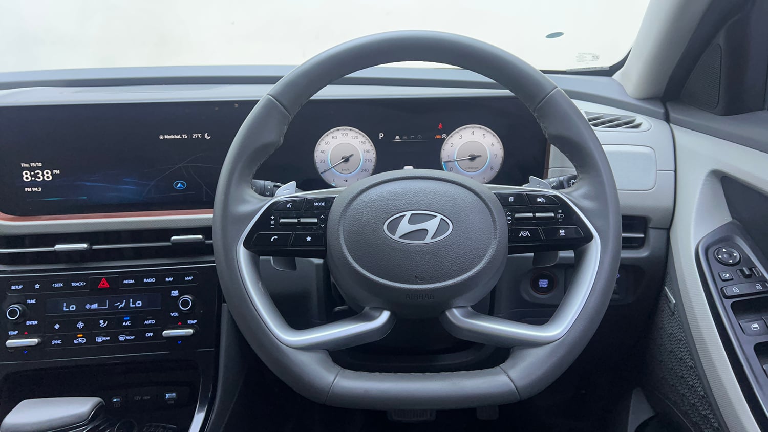 Used 2024 Hyundai Creta 1.5 Turbo Petrol DCT SX(O) Petrol Automatic interior STEERING VIEW