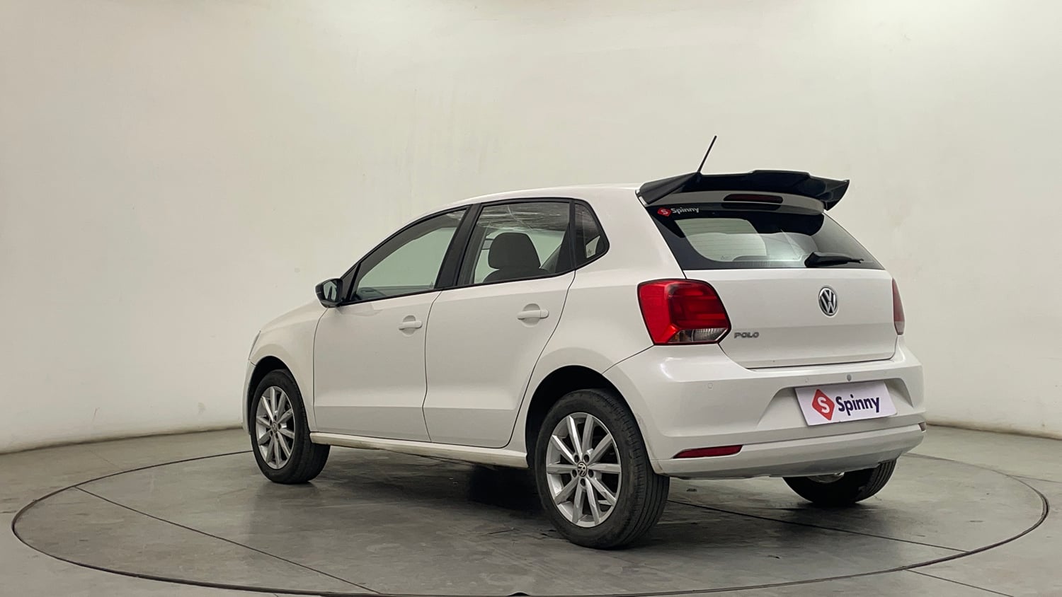 Used 2018 Volkswagen Polo Highline Plus 1.0 (P) 16 Alloy Petrol Manual exterior LEFT REAR CORNER VIEW