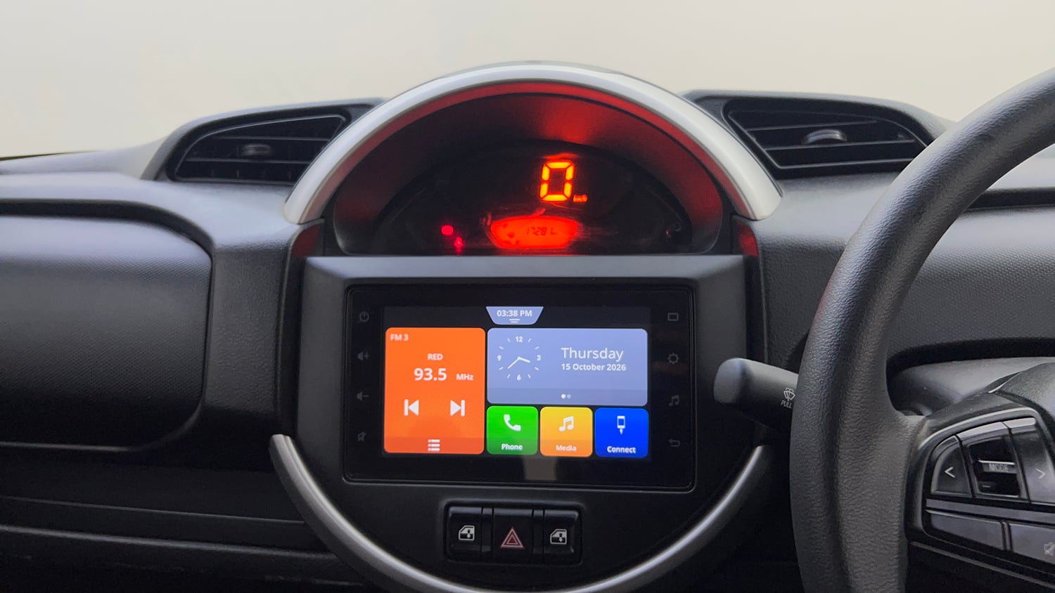 Used 2021 Maruti Suzuki S-Presso VXi Plus Petrol Manual top_features Touch screen infotainment system