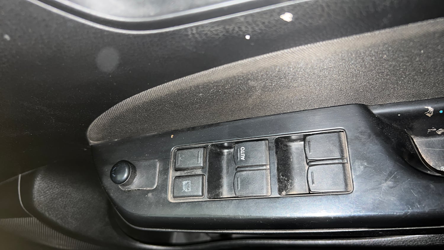 Used 2015 Maruti Suzuki Swift VXi Petrol Manual top_features Adjustable ORVM