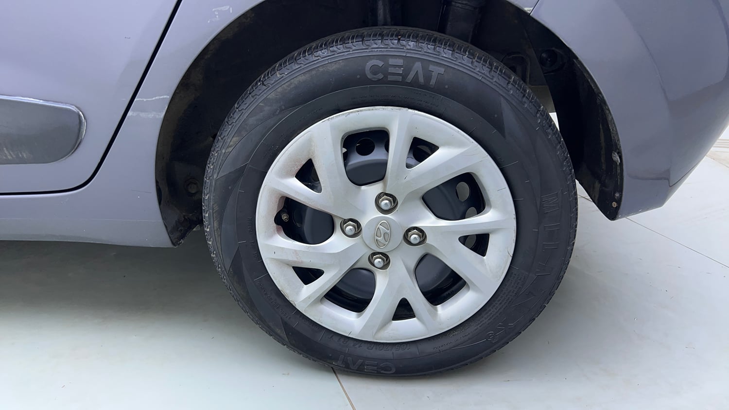Used 2017 Hyundai Grand i10 Magna 1.2 Kappa VTVT Petrol Manual tyres LEFT REAR TYRE RIM VIEW