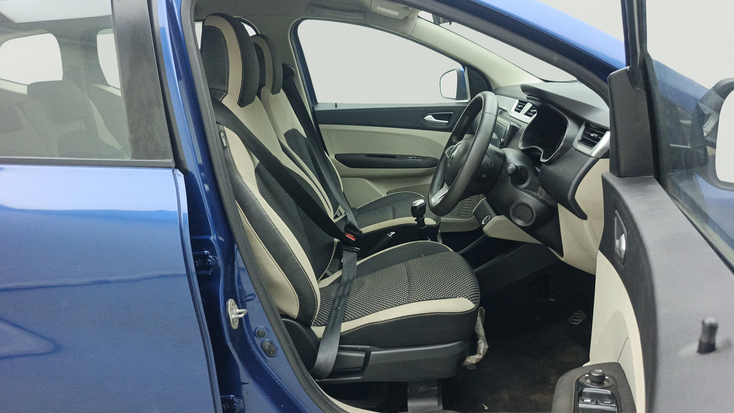Used 2020 Renault Triber RXZ Petrol Manual interior RIGHT SIDE FRONT DOOR CABIN VIEW