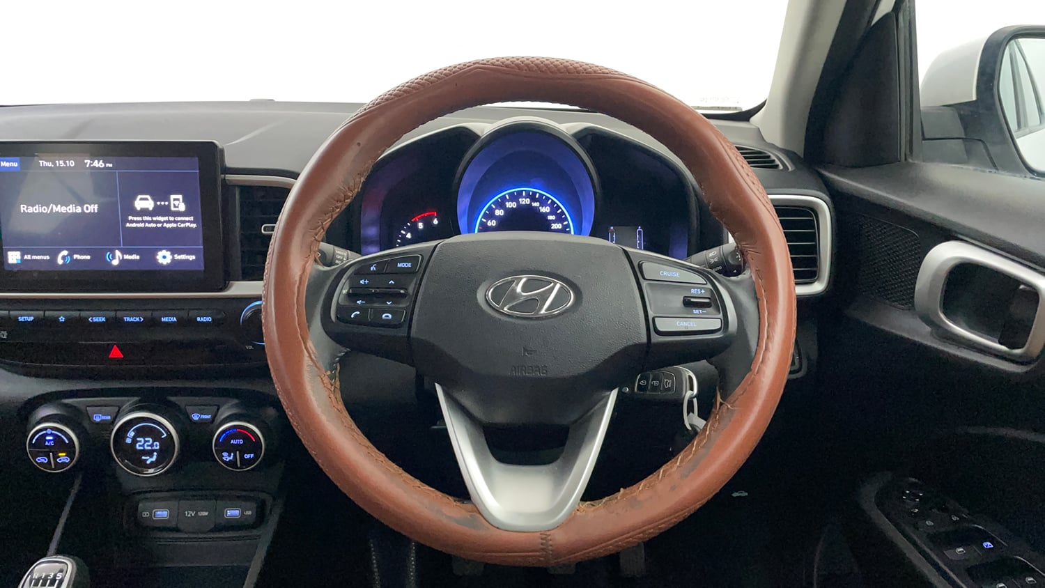 Used 2022 Hyundai Venue SX 1.5 CRDi Diesel Manual interior STEERING VIEW