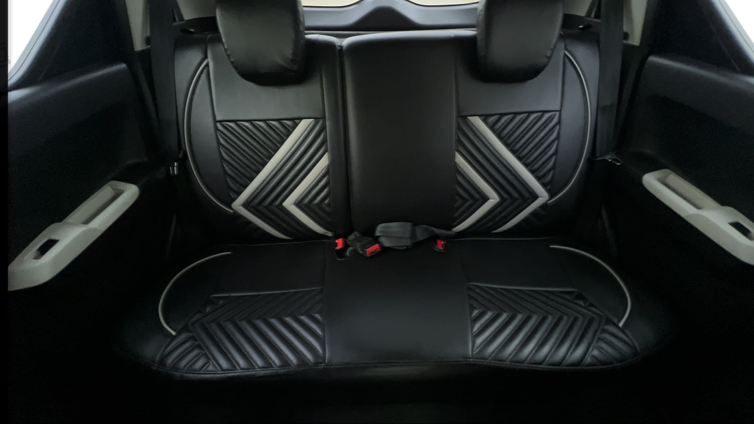 Used 2024 Maruti Suzuki Ignis Zeta 1.2 AMT Petrol Automatic interior REAR SEAT CONDITION VIEW
