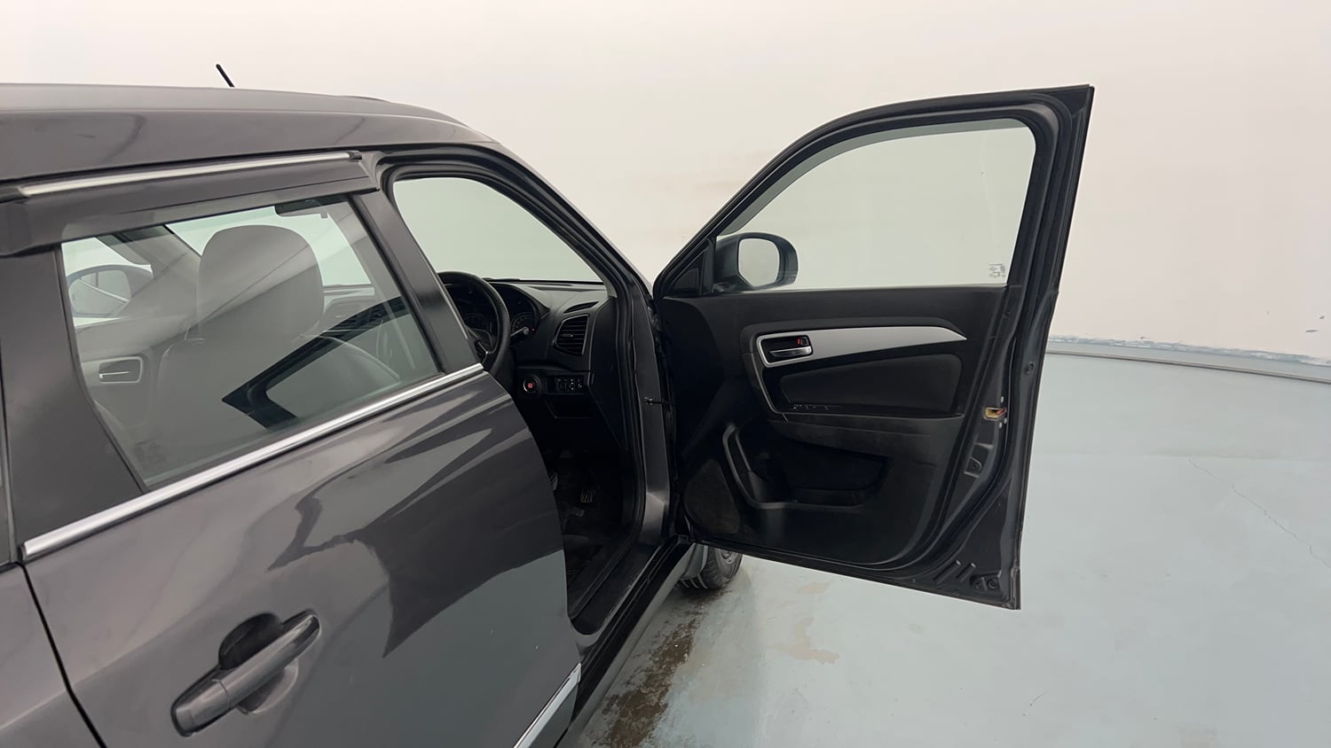 Used 2022 maruti-suzuki Vitara Brezza ZXi Petrol Manual interior RIGHT FRONT DOOR OPEN VIEW