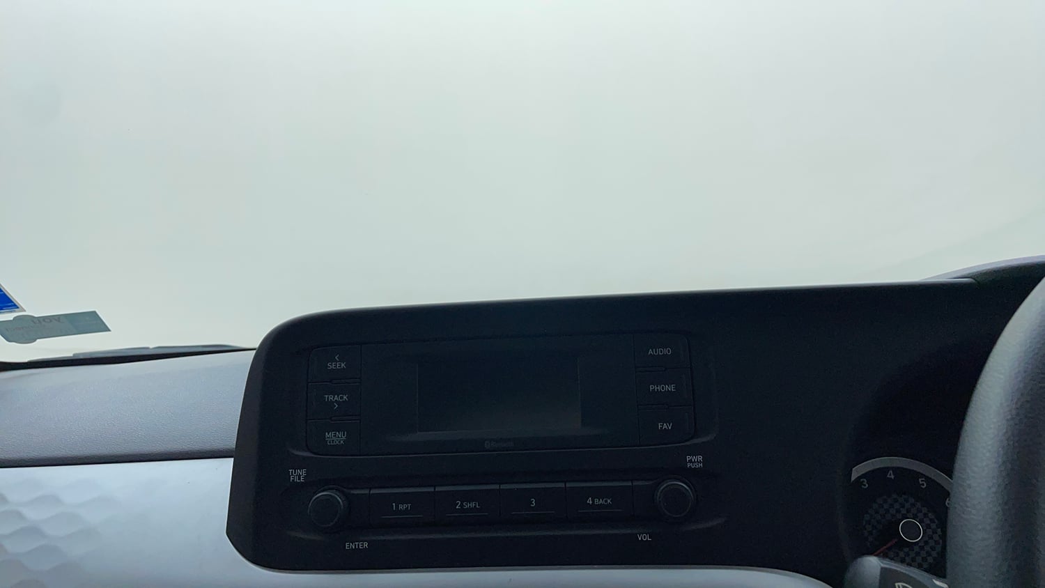 Used 2022 Hyundai Grand i10 Nios Magna 1.2 Kappa VTVT Petrol Manual top_features Integrated (in-dash) music system