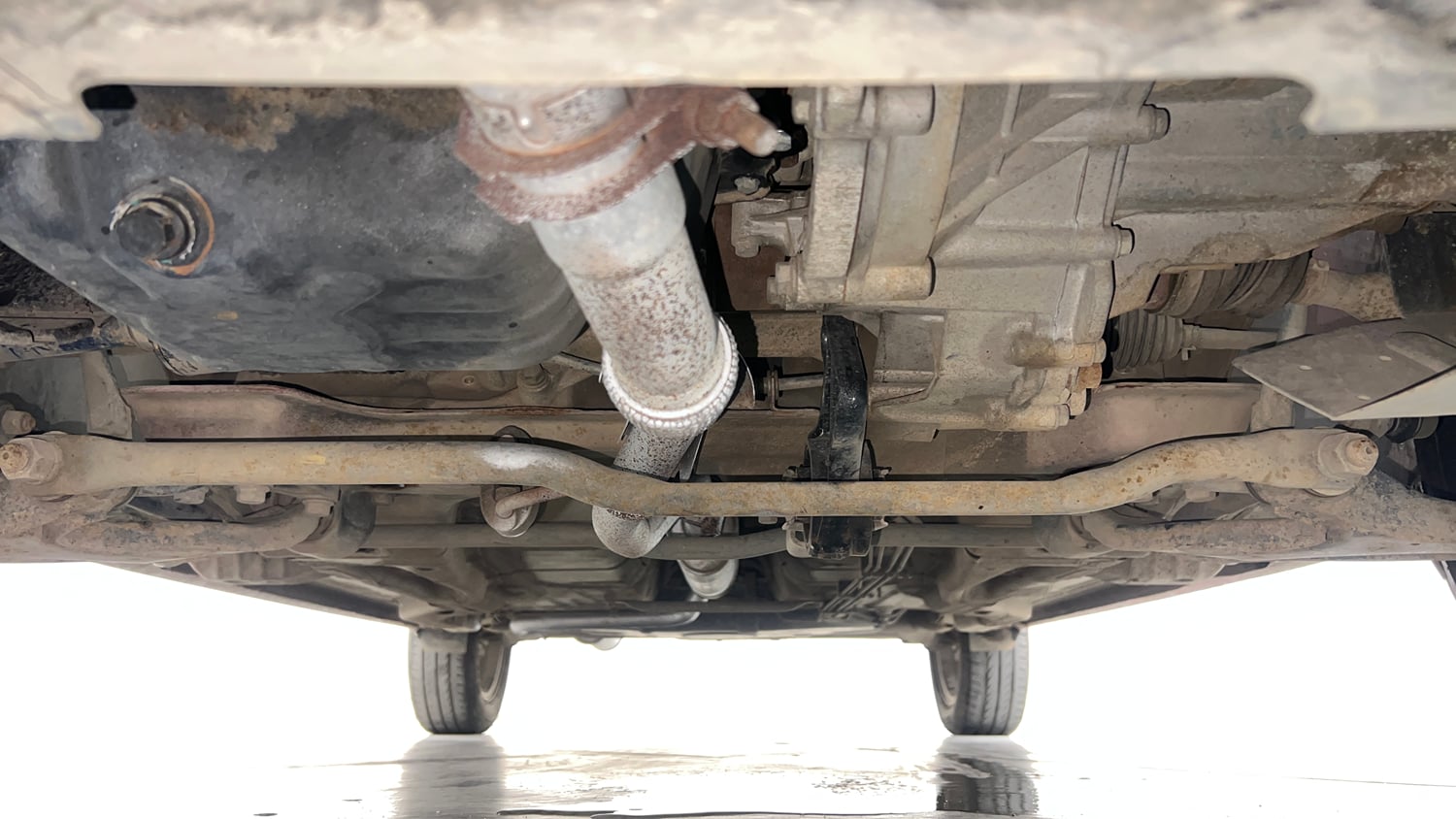 Used 2018 Tata Tiago Revotron XZ Petrol Manual extra FRONT LEFT UNDERBODY VIEW