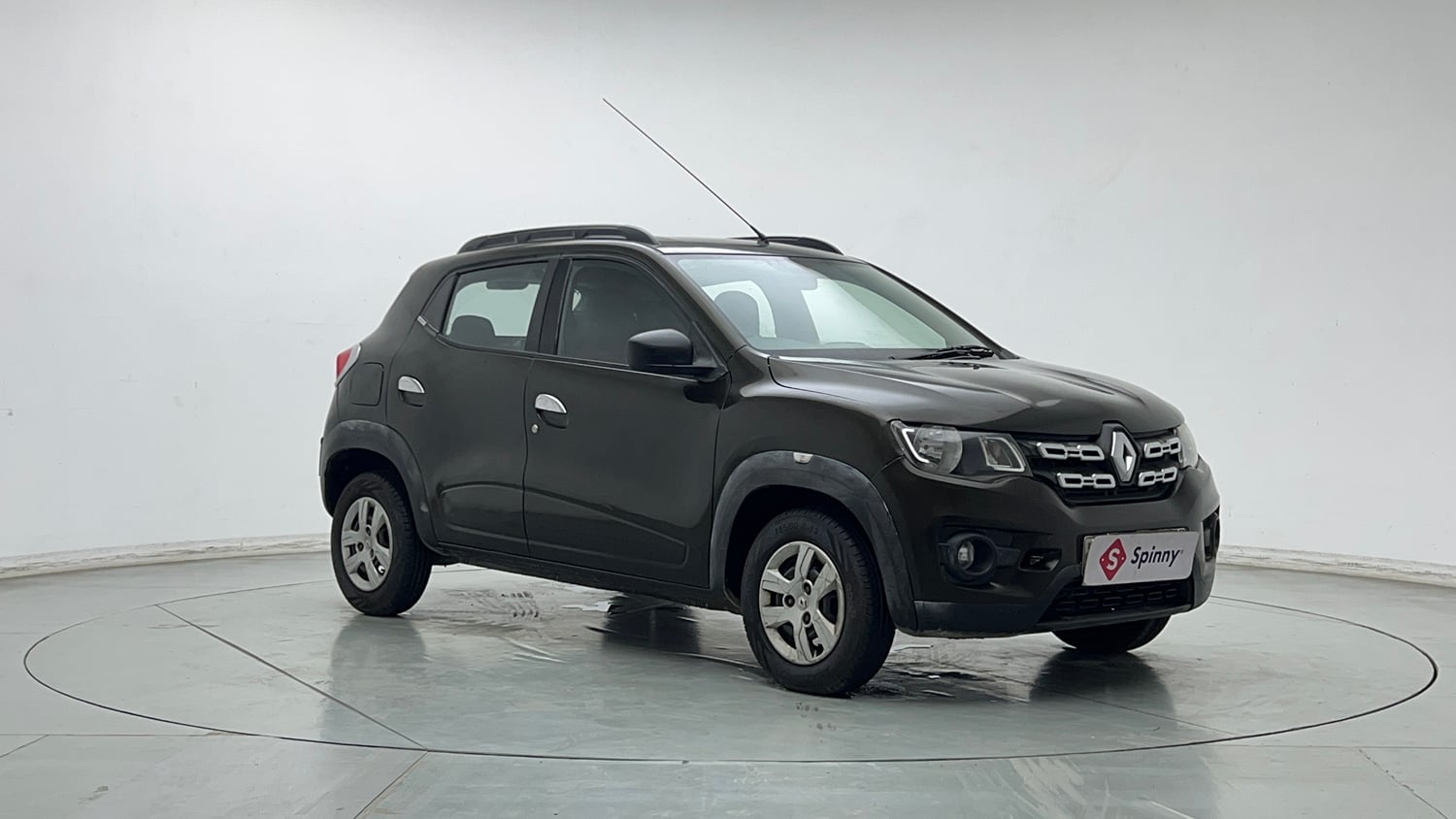 Used 2016 Renault Kwid RXT Petrol Manual exterior RIGHT FRONT CORNER VIEW