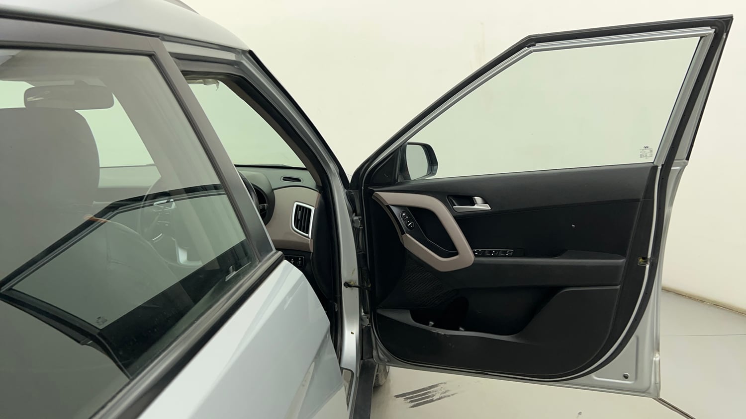 Used 2019 Hyundai Creta SX 1.6 Petrol Petrol Manual interior RIGHT FRONT DOOR OPEN VIEW