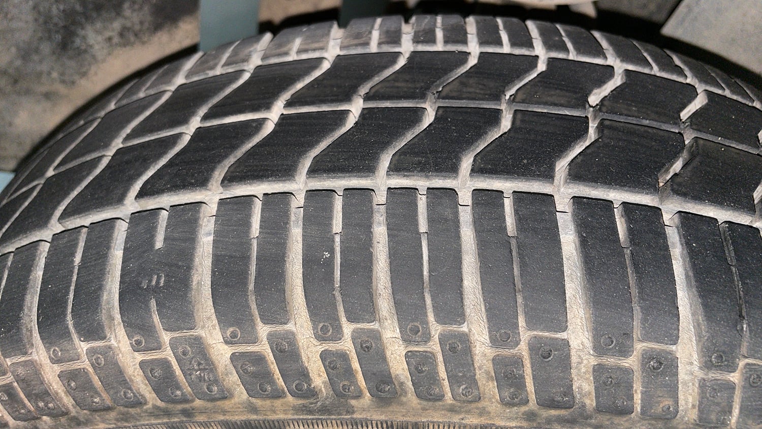 Used 2017 Tata Nano Twist XTA Petrol Automatic tyres RIGHT REAR TYRE TREAD VIEW