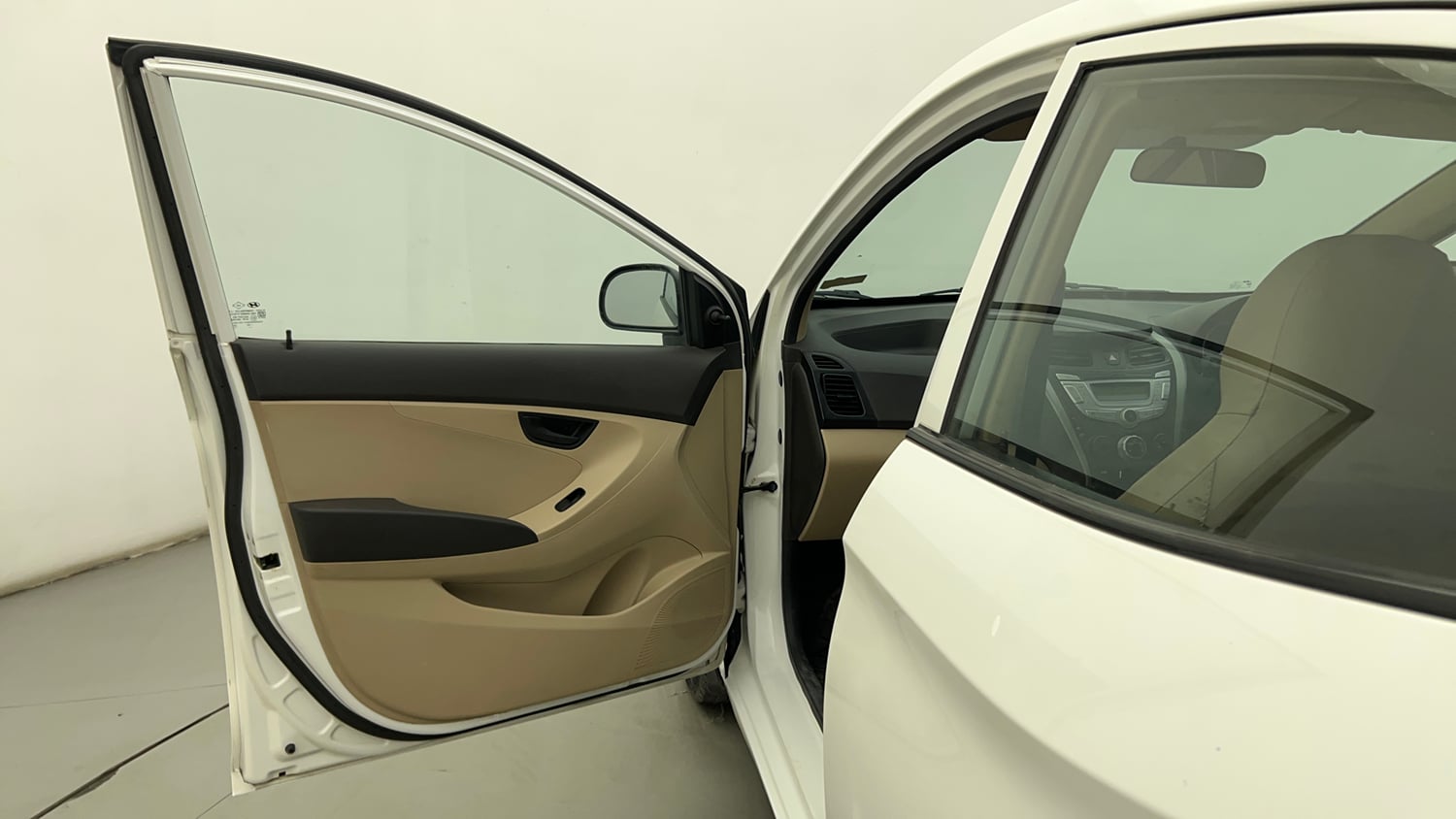Used 2017 Hyundai Eon Magna + Petrol Manual interior LEFT FRONT DOOR OPEN VIEW
