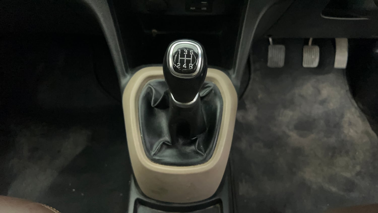 Used 2018 Hyundai Grand i10 Sportz 1.2 Kappa VTVT Petrol Manual interior GEAR  KNOB VIEW