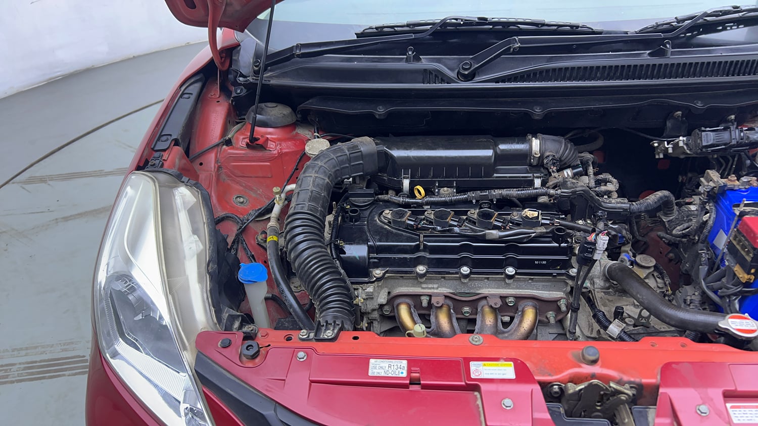 Used 2021 Maruti Suzuki Baleno Sigma Petrol Manual engine ENGINE RIGHT SIDE VIEW