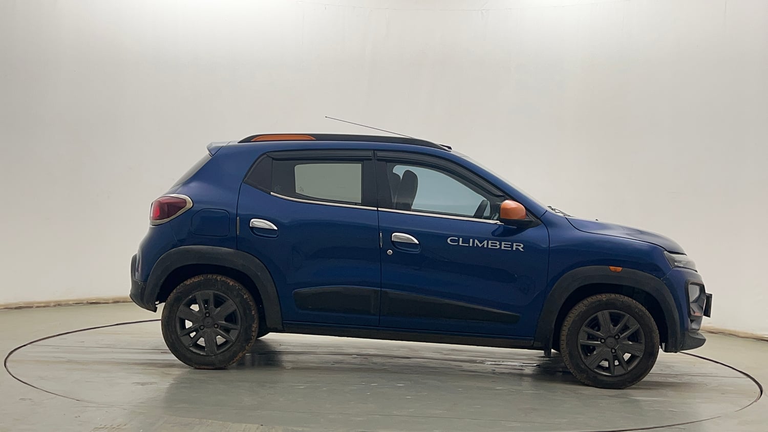 Used 2021 Renault Kwid CLIMBER 1.0 Opt Petrol Manual exterior RIGHT SIDE VIEW