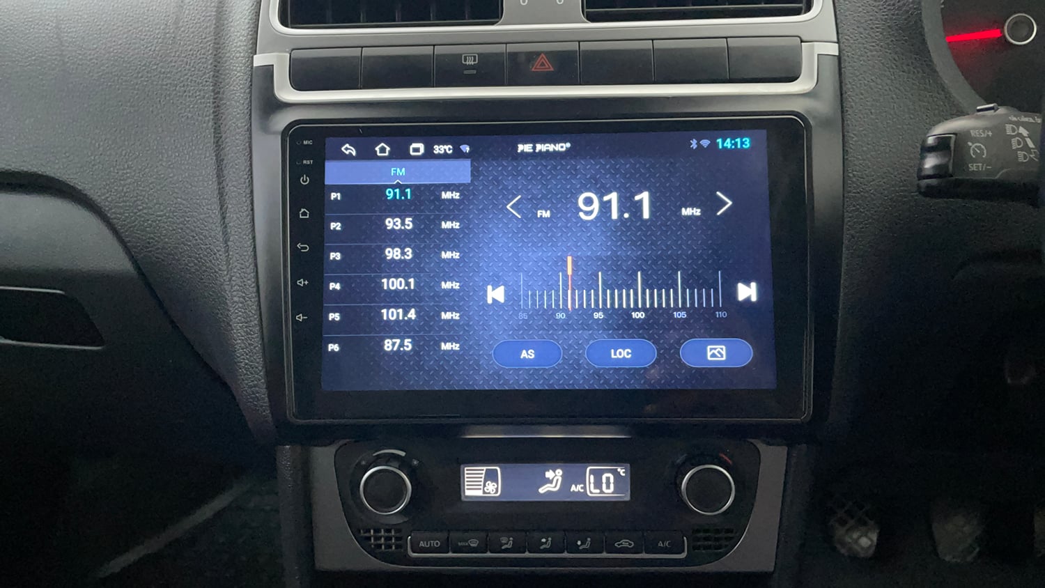 Used 2018 Volkswagen Polo Highline Plus 1.0 (P) 16 Alloy Petrol Manual interior MUSIC SYSTEM & AC CONTROL VIEW
