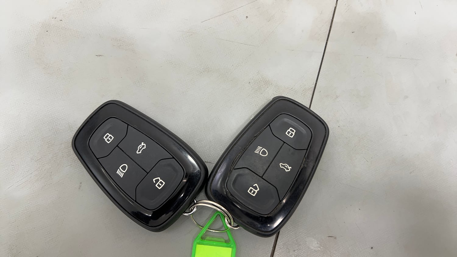 Used 2020 Tata Altroz XZ Petrol Petrol Manual extra CAR KEY VIEW