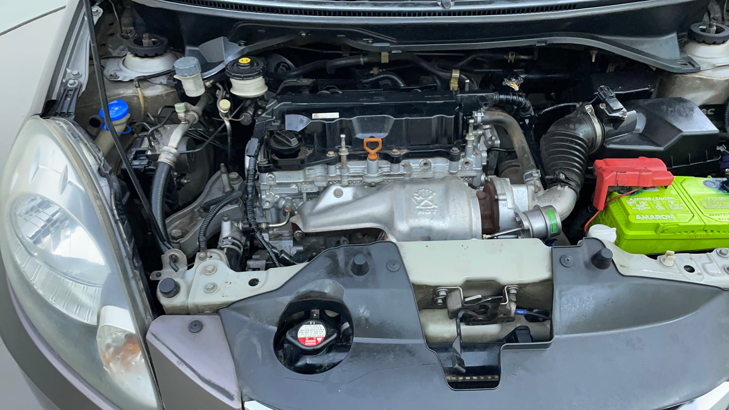 Used 2013 Honda Amaze 1.5 S i-DTEC Diesel Manual engine ENGINE RIGHT SIDE VIEW