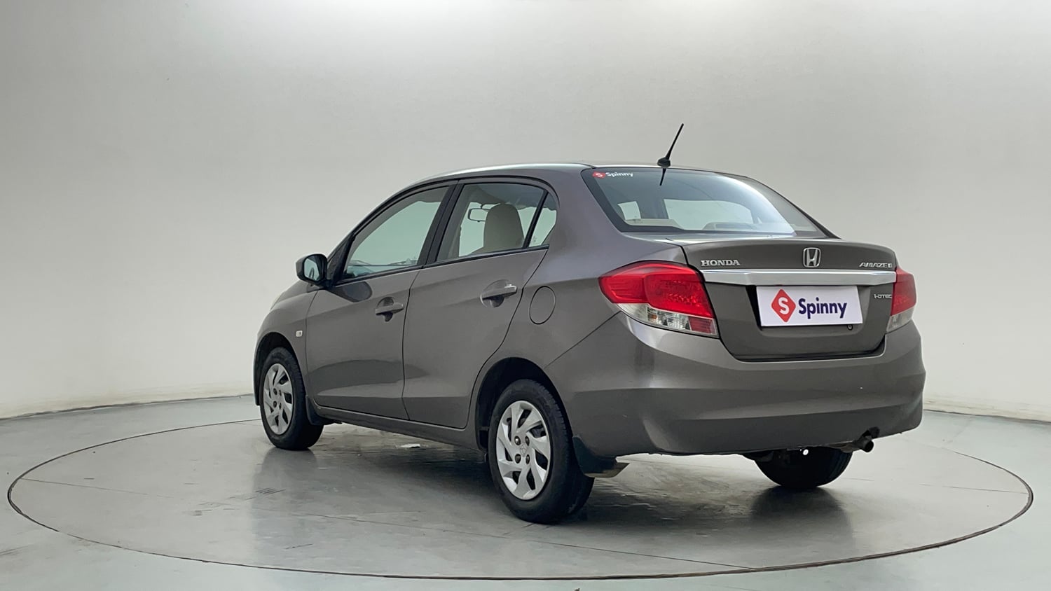 Used 2013 Honda Amaze 1.5 S i-DTEC Diesel Manual exterior LEFT REAR CORNER VIEW