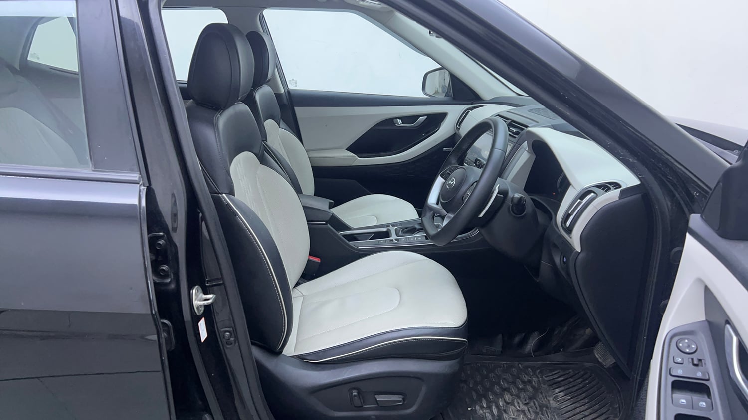 Used 2020 Hyundai Creta SX (O) 1.5 Petrol IVT Petrol Automatic interior RIGHT SIDE FRONT DOOR CABIN VIEW