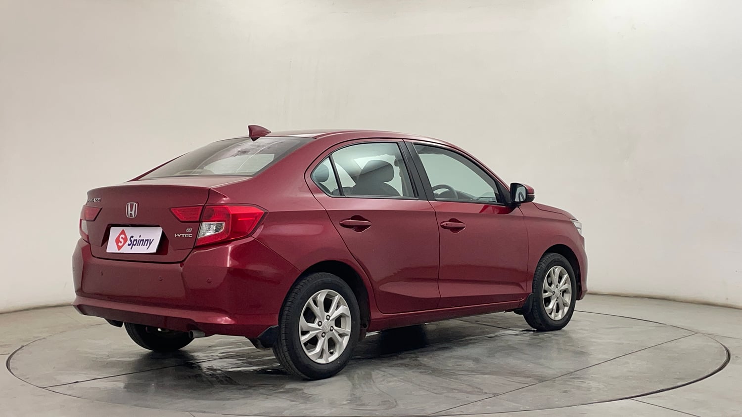 Used 2018 Honda Amaze 1.2 VX MT Petrol Petrol Manual exterior RIGHT REAR CORNER VIEW