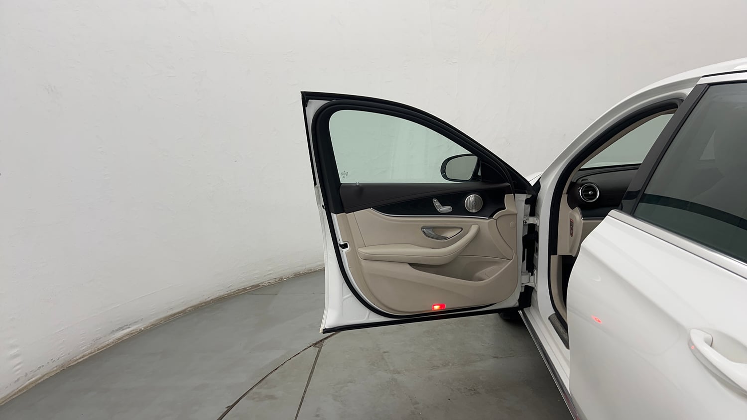 Used 2022 Mercedes-Benz E-Class E 220d Exclusive Diesel Automatic interior LEFT FRONT DOOR OPEN VIEW