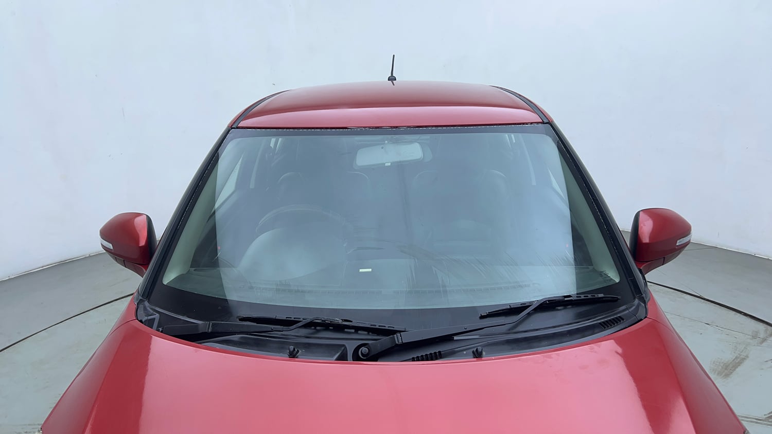 Used 2014 Maruti Suzuki Swift VXi Petrol Manual exterior FRONT WINDSHIELD VIEW