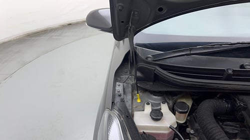 Used 2022 Hyundai Aura SX 1.2 CNG Cng Manual engine ENGINE RIGHT SIDE HINGE & APRON VIEW