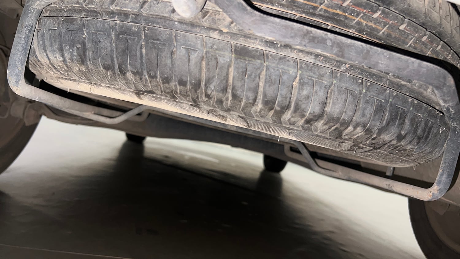 Used 2021 Maruti Suzuki XL6 Alpha MT Petrol Petrol Manual tyres SPARE TYRE VIEW
